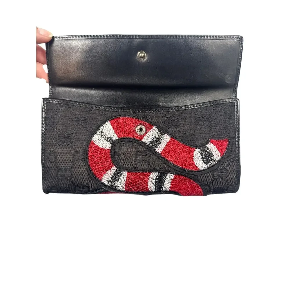 Gucci GG Monogram Canvas Leather Trim Bifold Wallet Kingsnake Bee Continental